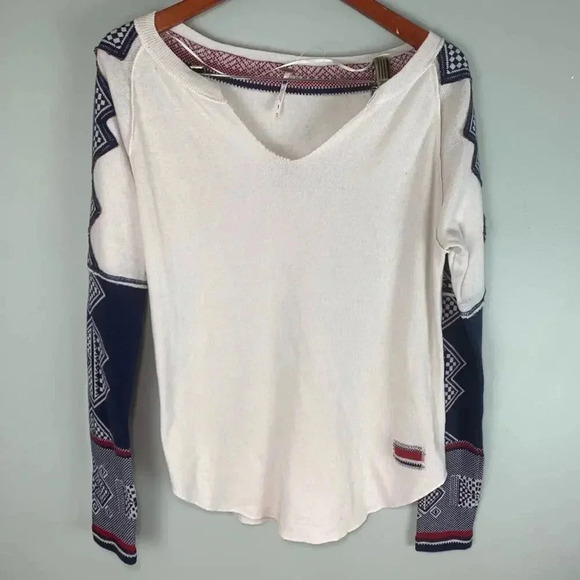 NWOT Free People Sweater Top Size xs/tp - Picture 1 of 6